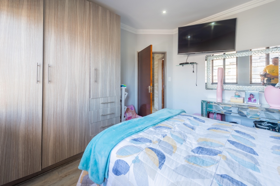 4 Bedroom Property for Sale in Geelhoutpark North West